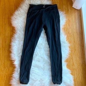 Gymshark black leggings with pockets - good condition